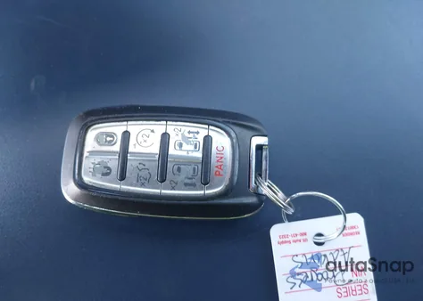 2020 Chrysler Pacifica Touring z USA, uszkodzony, nr VIN 2C4RC1FG9LR261954